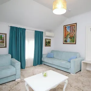 Art Otel Tiran